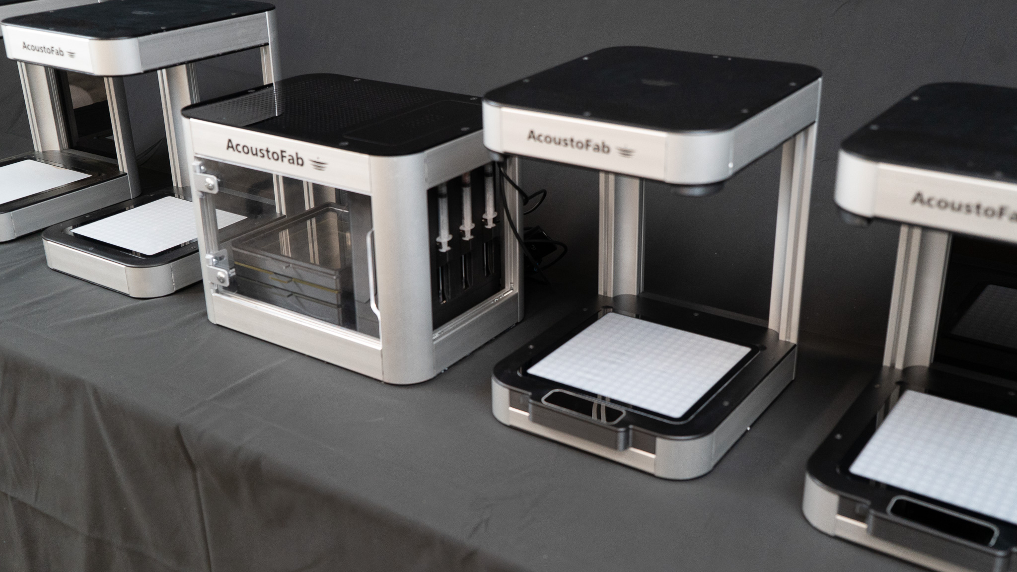 Held in Air detail 6